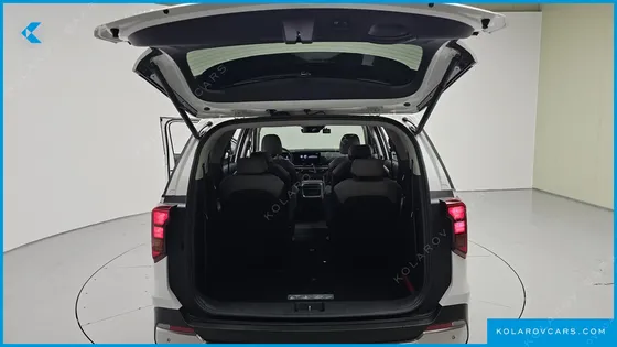 KIA CARNIVAL DIESEL 9-SEATER NOBLESSE