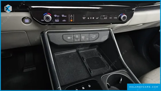 KIA CARNIVAL HEV 9SEATER GRAVITY