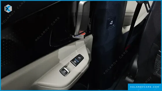 KIA CARNIVAL HEV 9SEATER GRAVITY
