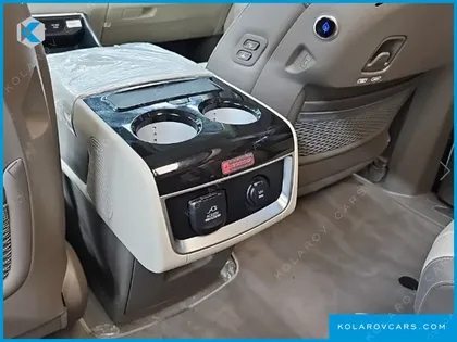 KIA CARNIVAL HEV 9-SEATER HI-LIMOUSINE