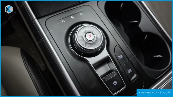 KIA CARNIVAL GASOLINE 9-SEATER PRESTIGE