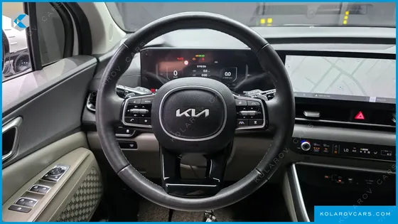 KIA CARNIVAL GASOLINE 9-SEATER PRESTIGE
