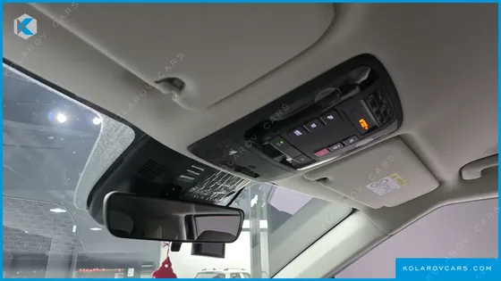 KIA CARNIVAL GASOLINE 9-SEATER PRESTIGE