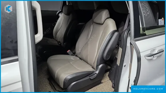 KIA CARNIVAL GASOLINE 9-SEATER PRESTIGE