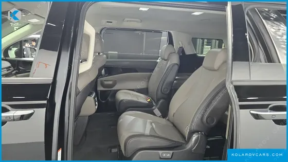 KIA CARNIVAL HEV 9SEATER SIGNATURE