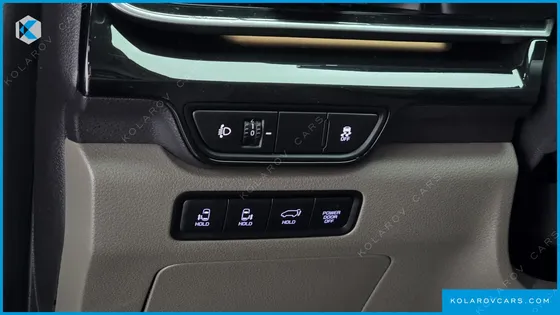 KIA CARNIVAL HEV 9SEATER SIGNATURE