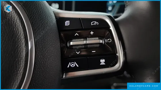 KIA CARNIVAL DIESEL 9-SEATER NOBLESSE
