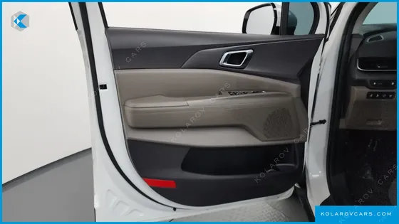 KIA CARNIVAL DIESEL 9-SEATER NOBLESSE