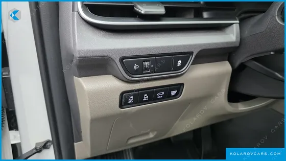 KIA CARNIVAL DIESEL 9-SEATER NOBLESSE