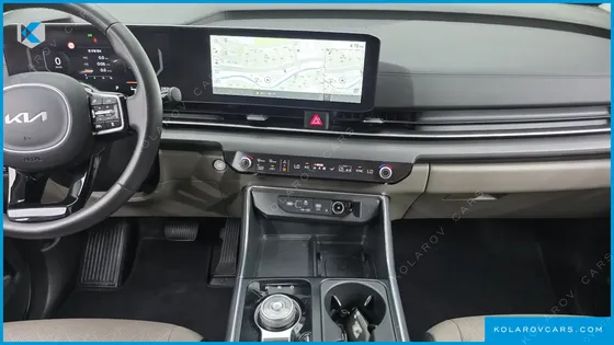 KIA CARNIVAL DIESEL 9-SEATER NOBLESSE