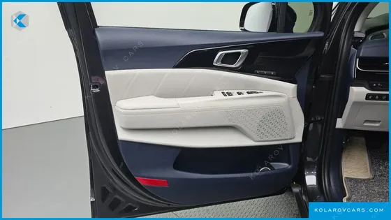 KIA CARNIVAL HEV 7SEATER SIGNATURE