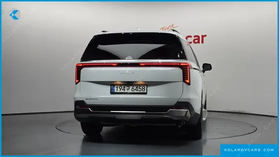 KIA CARNIVAL DIESEL 9-SEATER SIGNATURE