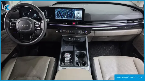 KIA CARNIVAL DIESEL 9-SEATER SIGNATURE