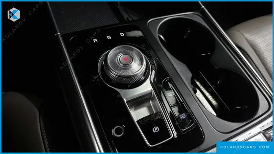 KIA CARNIVAL DIESEL 9-SEATER SIGNATURE