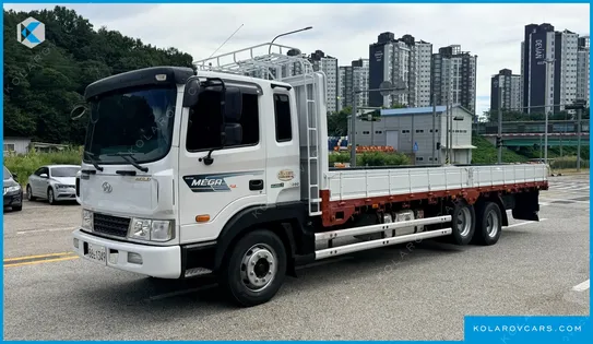 HYUNDAI MEGA TRUCK GOLD