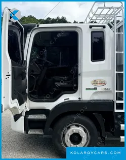 HYUNDAI MEGA TRUCK GOLD