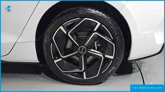 BYD SEAL PLUS RWD