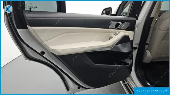 BMW X7 XDRIVE 40D DESIGN PURE EXCELLENCE 7-SEATER