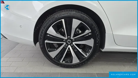 VOLVO S60 B5 ULTRA BRIGHT