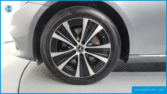 MERCEDES E-CLASS E300E 4MATIC EXCLUSIVE