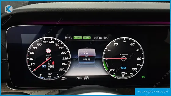 MERCEDES E-CLASS E300E 4MATIC EXCLUSIVE
