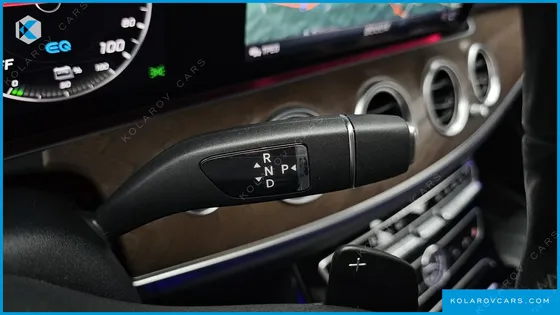 MERCEDES E-CLASS E300E 4MATIC EXCLUSIVE