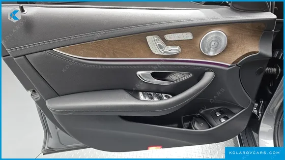 MERCEDES E-CLASS E300E 4MATIC EXCLUSIVE