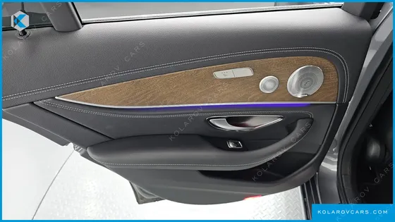 MERCEDES E-CLASS E300E 4MATIC EXCLUSIVE