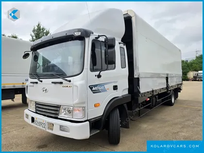 HYUNDAI MEGA TRUCK GOLD
