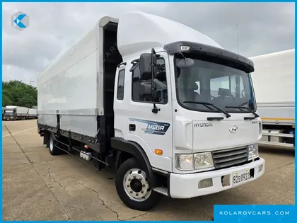 HYUNDAI MEGA TRUCK GOLD
