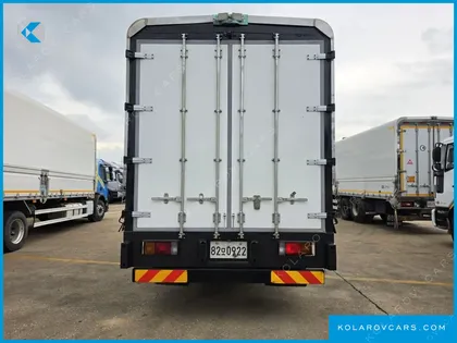 HYUNDAI MEGA TRUCK GOLD