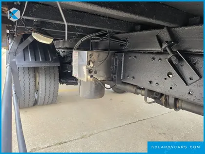 HYUNDAI MEGA TRUCK GOLD