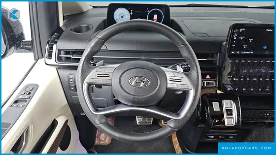 HYUNDAI STARIA NONE