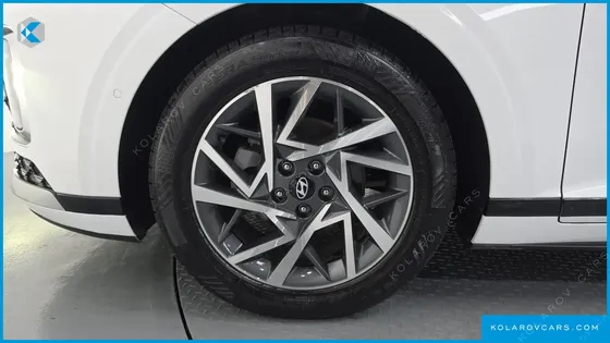 HYUNDAI GRANDEUR EXCLUSIVE