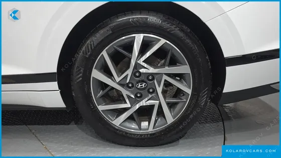 HYUNDAI GRANDEUR EXCLUSIVE