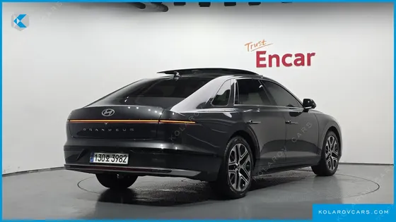 HYUNDAI GRANDEUR PREMIUM