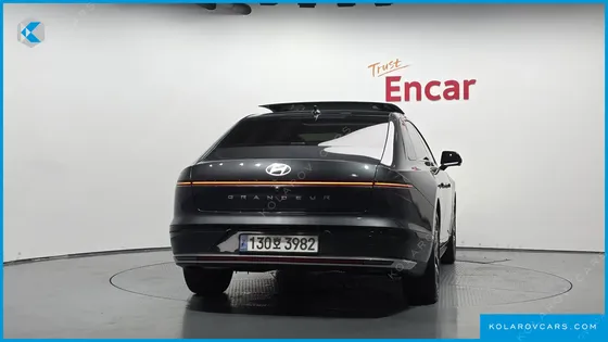HYUNDAI GRANDEUR PREMIUM