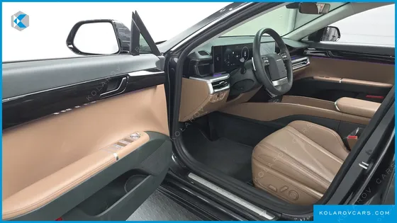 HYUNDAI GRANDEUR PREMIUM
