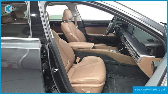 HYUNDAI GRANDEUR PREMIUM