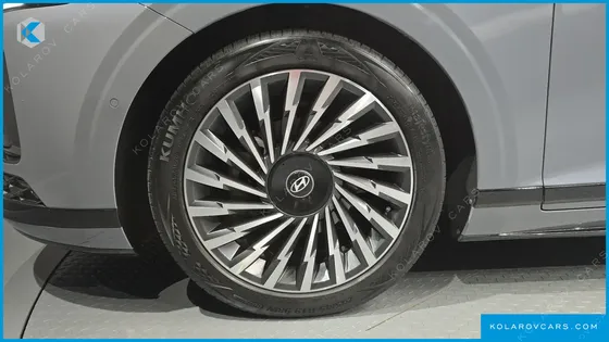 HYUNDAI GRANDEUR CALLIGRAPHY