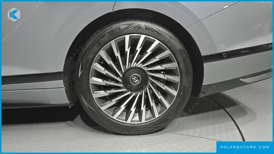 HYUNDAI GRANDEUR CALLIGRAPHY