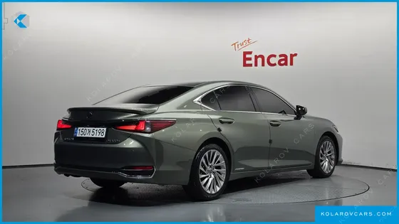 LEXUS ES LUXURY PLUS