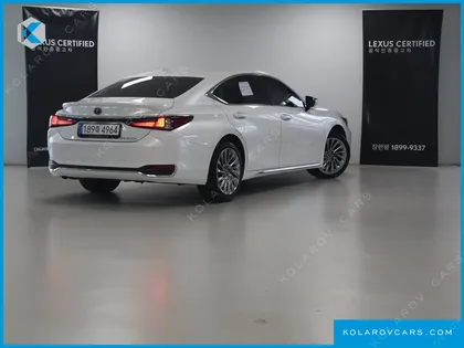 LEXUS ES EXECUTIVE