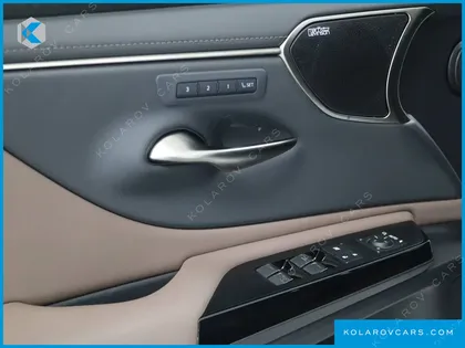 LEXUS ES EXECUTIVE