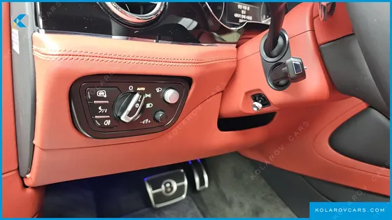 BENTLEY BENTAYGA 4.0 V8 AZURE