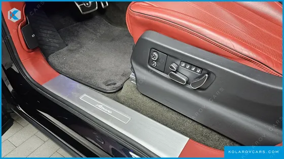 BENTLEY BENTAYGA 4.0 V8 AZURE