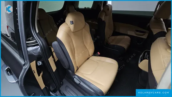 KIA CARNIVAL DIESEL 9-SEATER NOBLESSE