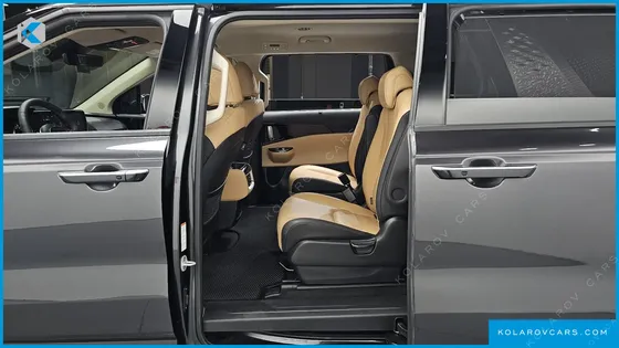 KIA CARNIVAL DIESEL 9-SEATER NOBLESSE