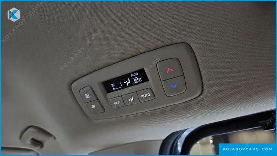 KIA CARNIVAL DIESEL 9-SEATER NOBLESSE