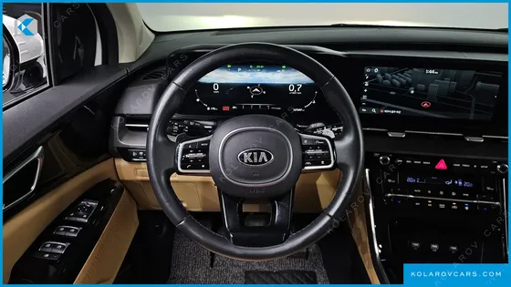 KIA CARNIVAL DIESEL 9-SEATER NOBLESSE